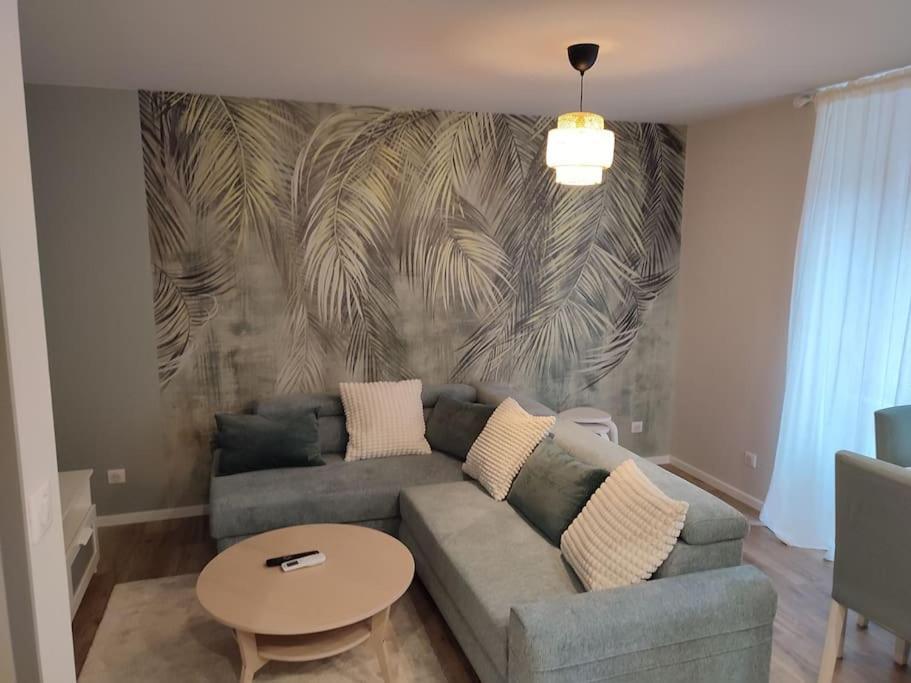 La Loge Nature De La Friche Dmc Mulhouse Exterior photo